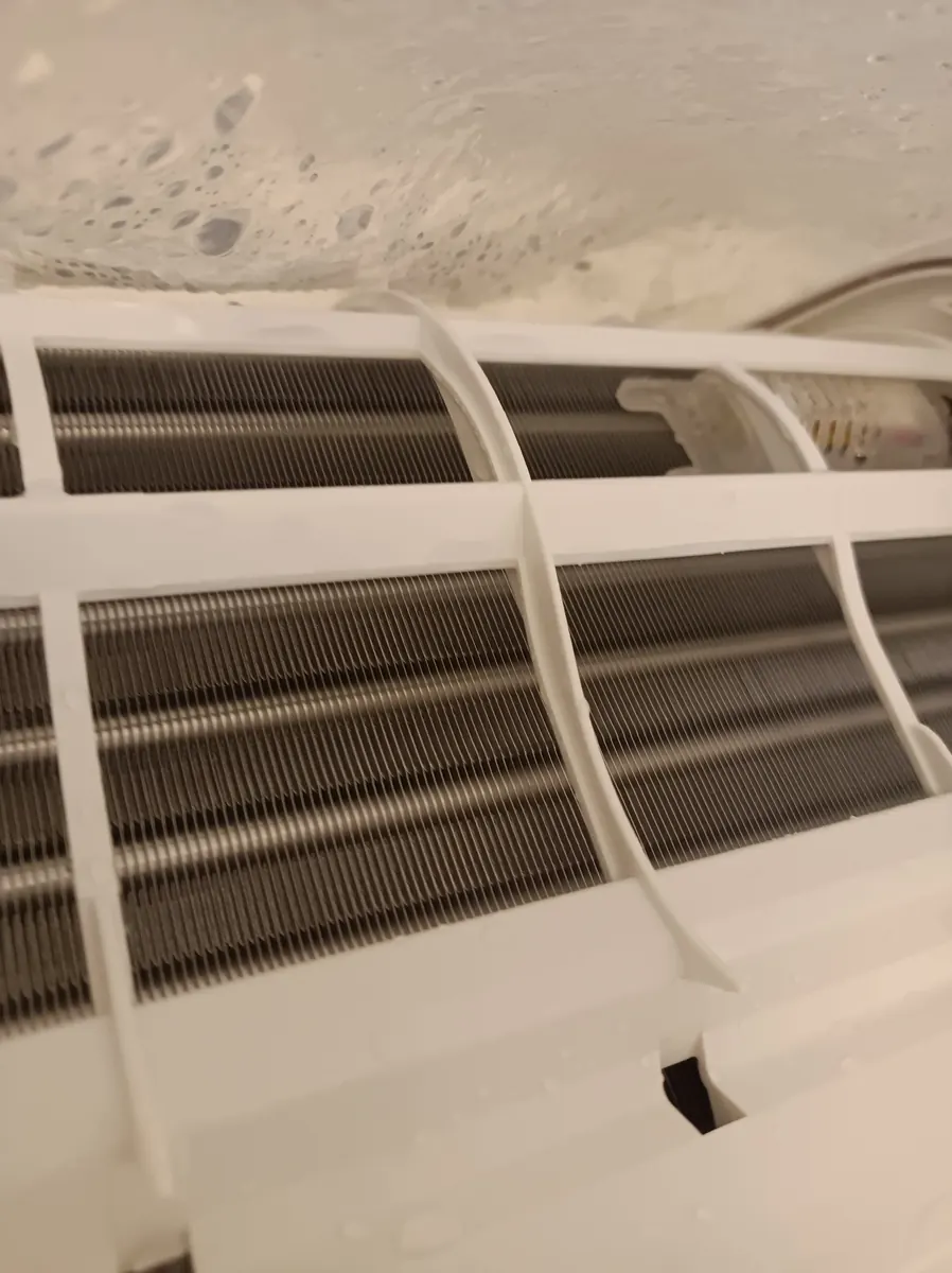 熱交換器の洗浄中（作業中）
